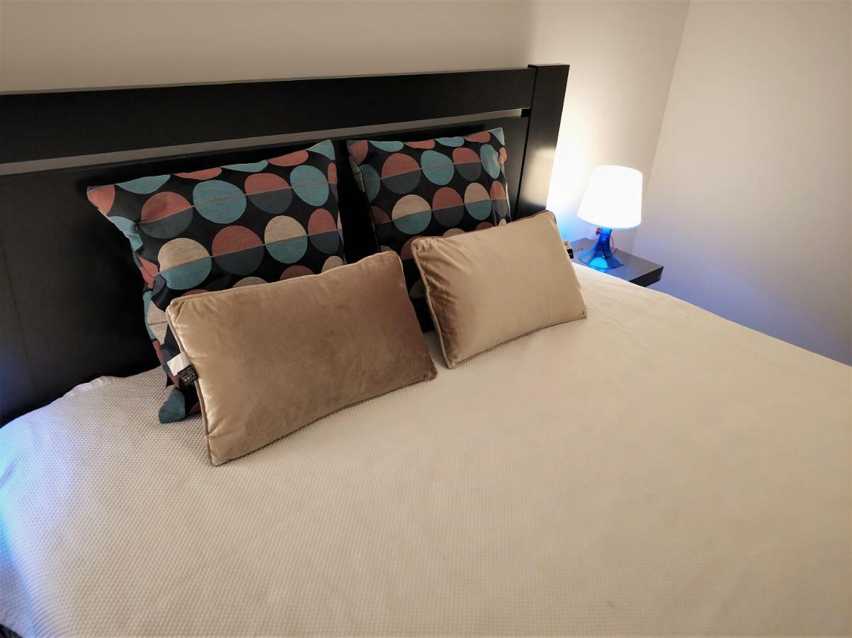 Sleep & Go Faro Airport Guest House Extérieur photo